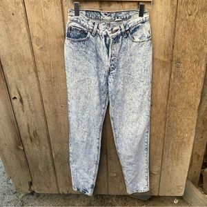 VTG Levi’s 501 Tapper Denim Jeans Womens Acid Wash Made in USA 26 X 31